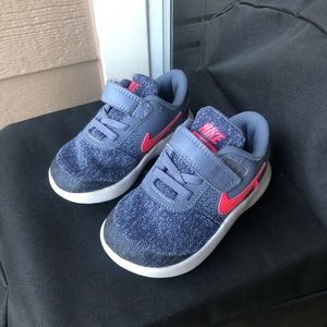Toddler girl Nike’s